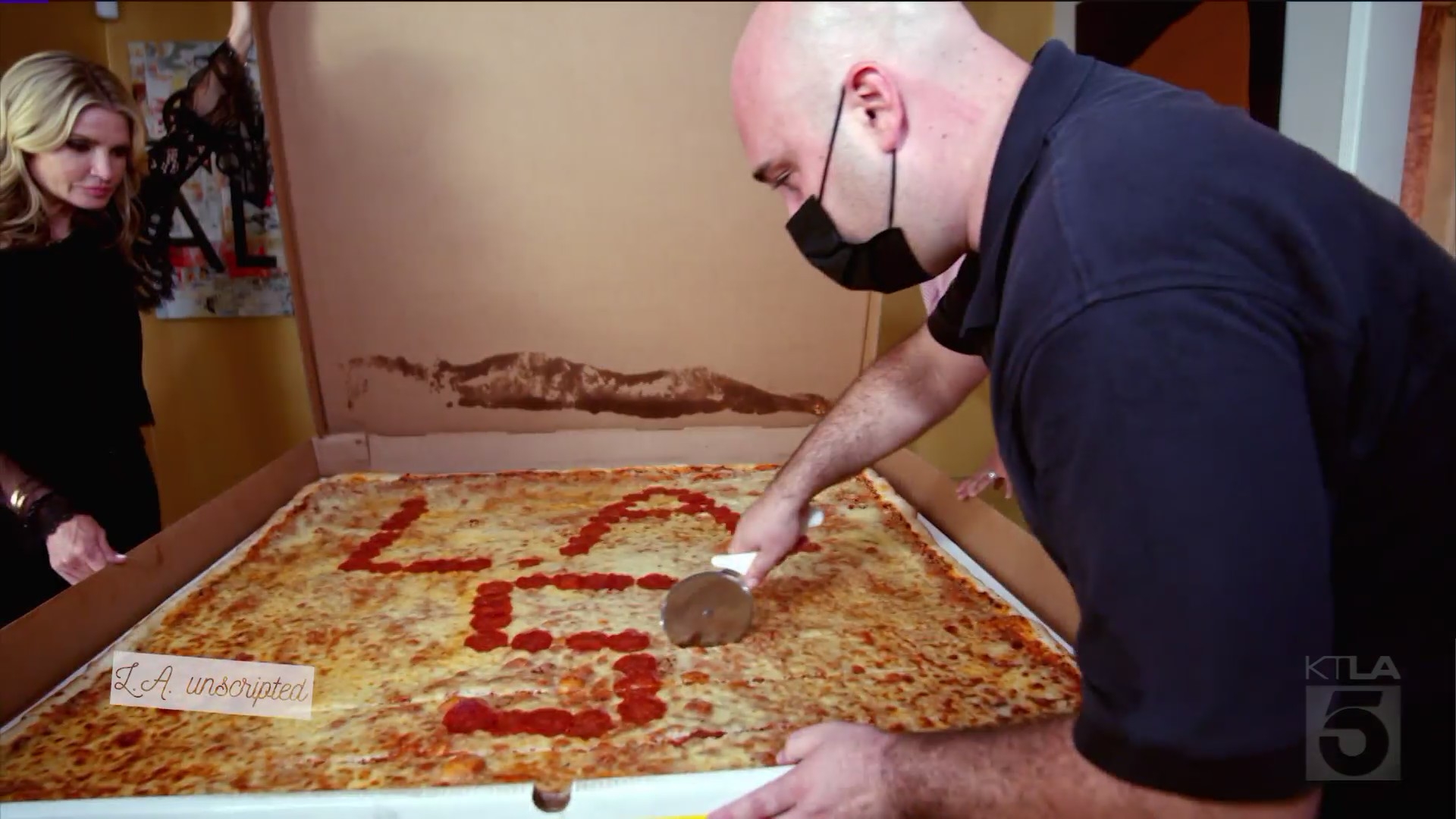 Big Mama s U0026 Papa s Pizzeria Giant Pizza Eating Contest And Your 